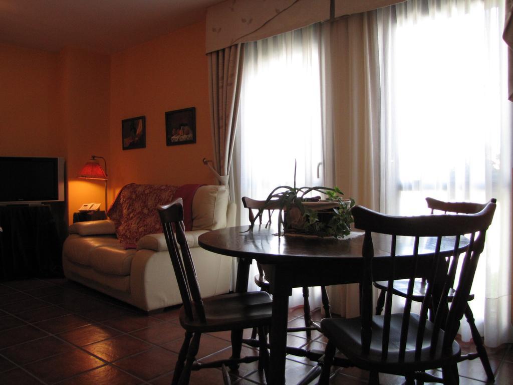 Hostal Rural Huartearena Iza Eksteriør billede